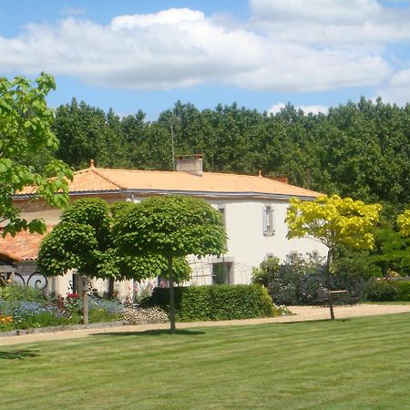 Chambres D'Hotes Au Gite De La Pommeraie Landeronde 외부 사진